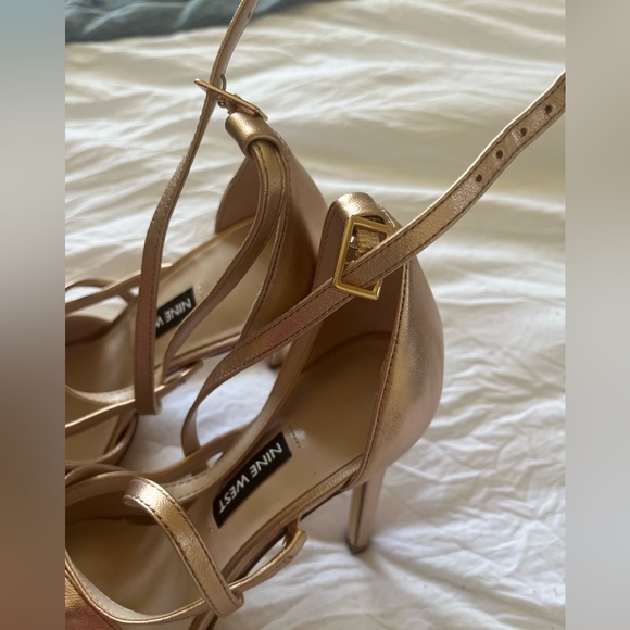 Nine West high heel shoe used once for a wedding - Picture 2 of 6